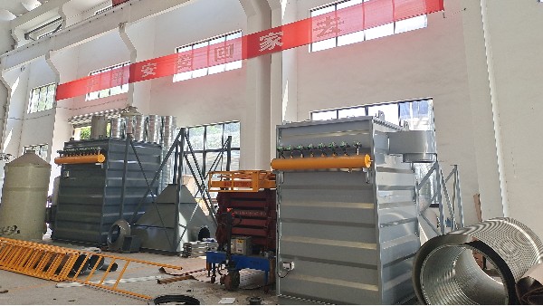 扫除企业发展的畔脚石，水泥行业除尘当选<i style='color:red'>布袋除尘器厂家</i>极悦