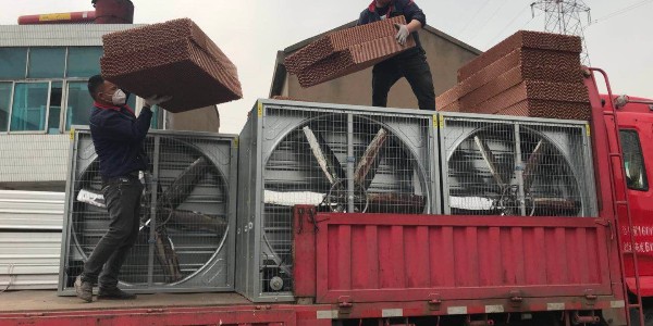热浪来袭不用愁，极悦娱乐的通风降温设备来吹走热气，还您凉爽一夏！