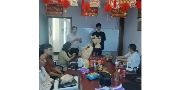 极悦娱乐9月销售部表彰交流会：奋勇争先创佳绩，再接再厉创新高