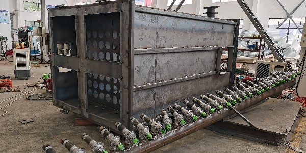 <i style='color:red'>化工厂布袋除尘器</i>效率受哪些因素影响？除尘器厂家极悦告诉您4点
